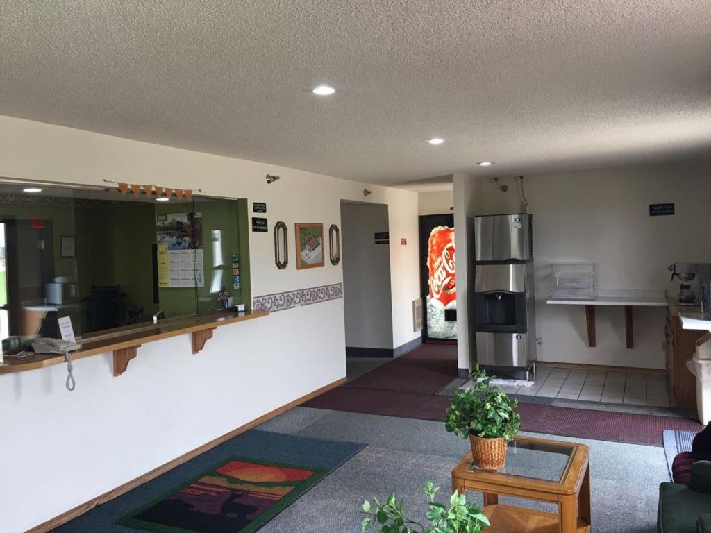 Prairie Rose Inn Edgeley Luaran gambar